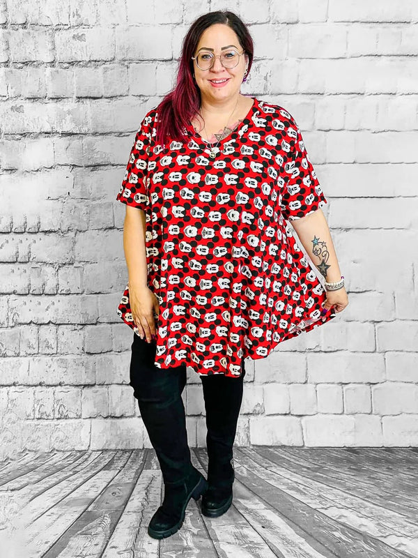 Moonshine Jeans – Deine neue Lieblingsjeans - Motiv 1 – in großen Größen von CurvyRausch. Stylische Plus Size Fashion für kurvige Frauen.