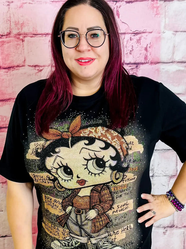 Shirt "Betty" mit Strass & Trend - Motiv – in großen Größen von CurvyRausch. Stylische Plus Size Fashion für kurvige Frauen.