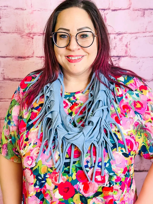 Stylischer Fransen - Loop – in großen Größen von CurvyRausch. Stylische Plus Size Fashion für kurvige Frauen.