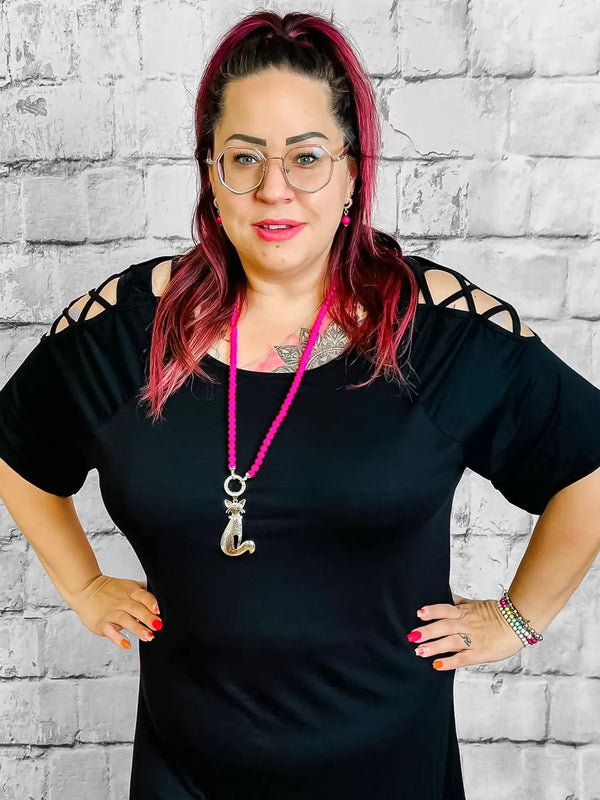 Trendige Uni - Shirts mit Cutout - Schultern - CurvyRausch - Neuheit - Plus Size Damenmode