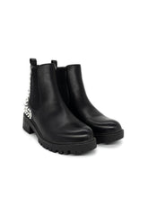 Boots mit Nieten und Strass in schwarz – in großen Größen von CurvyRausch. Stylische Plus Size Fashion für kurvige Frauen.