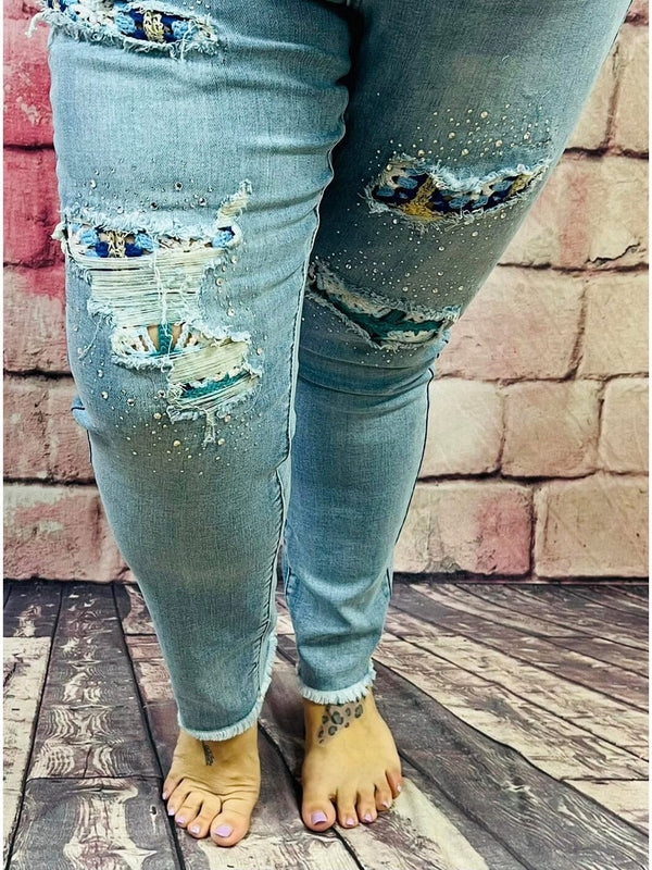 Jeanshose Monday Premium Boho - Look | 5 Größen – in großen Größen von CurvyRausch. Stylische Plus Size Fashion für kurvige Frauen.