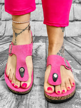 Angesagte Zehensandalen in Candy - CurvyRausch - Neuheit - Plus Size Damenmode