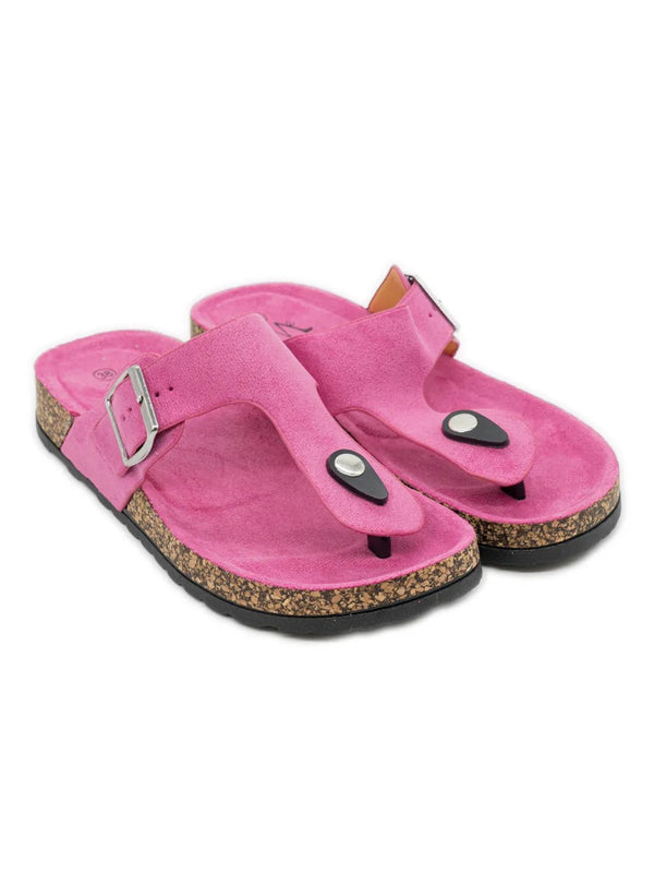 Angesagte Zehensandalen in Candy – in großen Größen von CurvyRausch. Stylische Plus Size Fashion für kurvige Frauen.