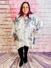 Batik - Jacke – Urban Streetstyle – Stylische Neuheit für Damen – Perfekt für Curvy Fashion & Plus Size Outfits