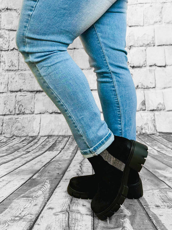 Bequeme blaue Jeans mit Ankerknöpfen – zweite Ansicht
