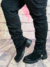 Bequeme Karostar Stretch Jeans – in großen Größen von CurvyRausch. Stylische Plus Size Fashion für kurvige Frauen.