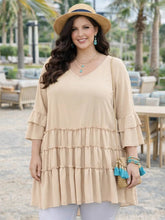 Boho Tunika mit Rüschen & V - Ausschnitt – in großen Größen von CurvyRausch. Stylische Plus Size Fashion für kurvige Frauen.