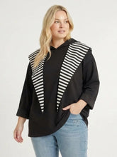 Cozy Hoodiestyle – maritimer Look zum Binden – in großen Größen von CurvyRausch. Stylische Plus Size Fashion für kurvige Frauen.