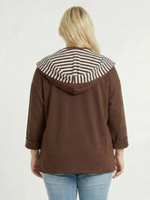 Cozy Hoodiestyle – maritimer Look zum Binden – in großen Größen von CurvyRausch. Stylische Plus Size Fashion für kurvige Frauen.