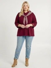 Cozy Hoodiestyle – maritimer Look zum Binden – in großen Größen von CurvyRausch. Stylische Plus Size Fashion für kurvige Frauen.