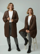 Cozy Strickjacke mit Lochmuster – in großen Größen von CurvyRausch. Stylische Plus Size Fashion für kurvige Frauen.