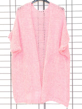 Cozy Strickjacke mit Lochmuster – in großen Größen von CurvyRausch. Stylische Plus Size Fashion für kurvige Frauen.