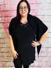 Eleganter Allocca Schal mit Spitze – Boutique Style – in großen Größen von CurvyRausch. Stylische Plus Size Fashion für kurvige Frauen.