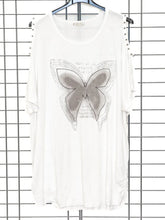 Elegantes Butterfly - Shirt mit Perlenbesatz - CurvyRausch - Neuheit - Plus Size Damenmode