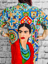 Farbenfrohe Frida Kahlo Bluse – Boutique Ware - CurvyRausch - Neuheit - Plus Size Damenmode