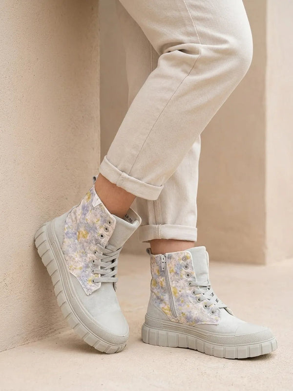 FlowerPower High - Top Sneaker – in großen Größen von CurvyRausch. Stylische Plus Size Fashion für kurvige Frauen.