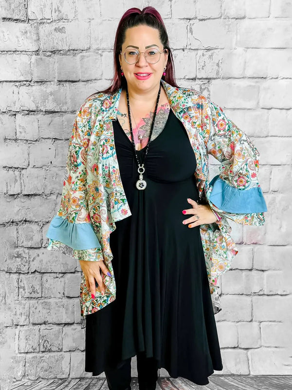 Frida Kahlo Cardigan mit Volant und Taschen - CurvyRausch - Neuheit - Plus Size Damenmode