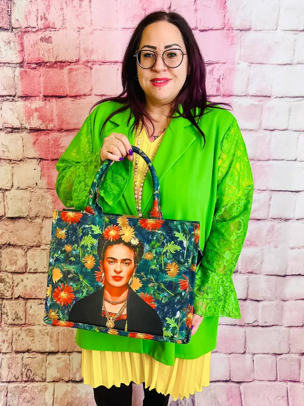 Frida Kahlo Shopper mit Boho - Flair – in großen Größen von CurvyRausch. Stylische Plus Size Fashion für kurvige Frauen.