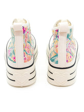 High - Top Plateau Sneaker mit Stickerei & Pailletten – in großen Größen von CurvyRausch. Stylische Plus Size Fashion für kurvige Frauen.