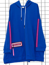 Hoodie NICE mit Neonstreifen – Oversize Style – in großen Größen von CurvyRausch. Stylische Plus Size Fashion für kurvige Frauen.