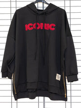 ICONIC Hoodie mit Teddy - Schriftzug – in großen Größen von CurvyRausch. Stylische Plus Size Fashion für kurvige Frauen.