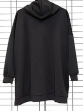 ICONIC Hoodie mit Teddy - Schriftzug – in großen Größen von CurvyRausch. Stylische Plus Size Fashion für kurvige Frauen.