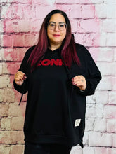 ICONIC Hoodie mit Teddy - Schriftzug – in großen Größen von CurvyRausch. Stylische Plus Size Fashion für kurvige Frauen.