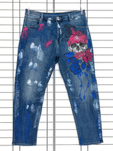 Jeans mit Skull - Print von Sexy Woman – Stylische für Damen – Perfekt für Curvy Fashion & Plus Size Outfits