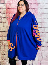 King Sweatjacke mit Neon - Print – in großen Größen von CurvyRausch. Stylische Plus Size Fashion für kurvige Frauen.