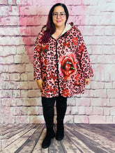 Leichte Veloursjacke mit Zipper & Taschen – in großen Größen von CurvyRausch. Stylische Plus Size Fashion für kurvige Frauen.