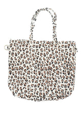 Leo Tasche – stylischer Curvy Look aus Echtleder – in großen Größen von CurvyRausch. Stylische Plus Size Fashion für kurvige Frauen.