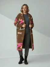 Mantel mit Schriftzug – Trendiger Herbstmantel – in großen Größen von CurvyRausch. Stylische Plus Size Fashion für kurvige Frauen.