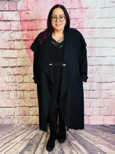 Mäntelchen von Allocca – Elegante Boutique - Ware – in großen Größen von CurvyRausch. Stylische Plus Size Fashion für kurvige Frauen.