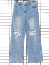 Monday Premium Jeans mit Herz - Nieten & Strass – in großen Größen von CurvyRausch. Stylische Plus Size Fashion für kurvige Frauen.