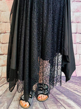 Moonshine Black Collection Rock mit Netzdekor – in großen Größen von CurvyRausch. Stylische Plus Size Fashion für kurvige Frauen.