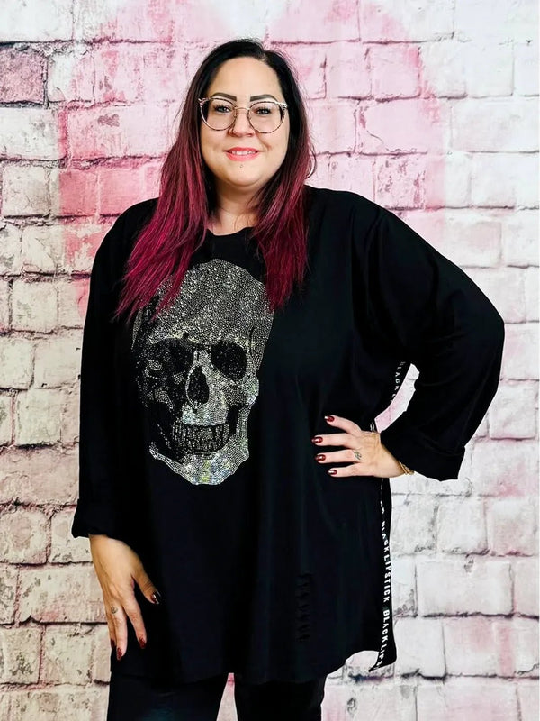 Oberteil mit XXL - Skull & Cutouts – in großen Größen von CurvyRausch. Stylische Plus Size Fashion für kurvige Frauen.