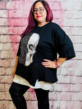 Punk Queen Shirt mit Totenkopf – in großen Größen von CurvyRausch. Stylische Plus Size Fashion für kurvige Frauen.