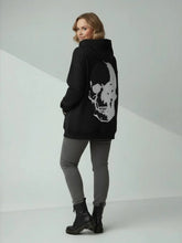 Rockige Skull Sweatjacke mit Glitzer - Style – in großen Größen von CurvyRausch. Stylische Plus Size Fashion für kurvige Frauen.