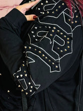 Rockiger Longcardigan mit Cutouts – in großen Größen von CurvyRausch. Stylische Plus Size Fashion für kurvige Frauen.