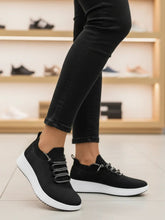 Schwarz - Glitzer Sneakers – bequem, stylisch & leicht – in großen Größen von CurvyRausch. Stylische Plus Size Fashion für kurvige Frauen.