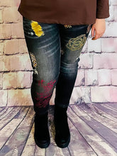 Sexy Woman Jeans mit Leo - Details und Schriftzug - CurvyRausch - Neuheit - Plus Size Damenmode