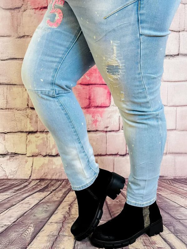 Sexy Woman Jeans XL – Stylische Neuheit für Damen – Perfekt für Curvy Fashion & Plus Size Outfits