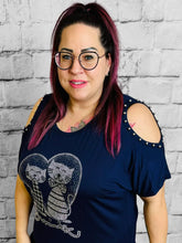 Shirt 'Cats & Heart' mit Perlenbesatz – Stylische für Damen – Perfekt für Curvy Fashion & Plus Size Outfits