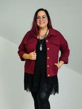 Skull Jacke im Jeansjäckle - Look – in großen Größen von CurvyRausch. Stylische Plus Size Fashion für kurvige Frauen.