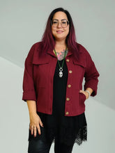 Skull Jacke im Jeansjäckle - Look – in großen Größen von CurvyRausch. Stylische Plus Size Fashion für kurvige Frauen.