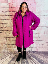 Steppmantel Sinne mit Kapuze – in großen Größen von CurvyRausch. Stylische Plus Size Fashion für kurvige Frauen.