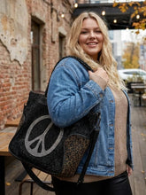 Strass Shopper XXL mit Leoprint – Große Umhängetasche – in großen Größen von CurvyRausch. Stylische Plus Size Fashion für kurvige Frauen.