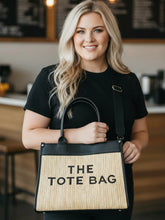 Stylische Schultertasche mit Bast - Optik – in großen Größen von CurvyRausch. Stylische Plus Size Fashion für kurvige Frauen.