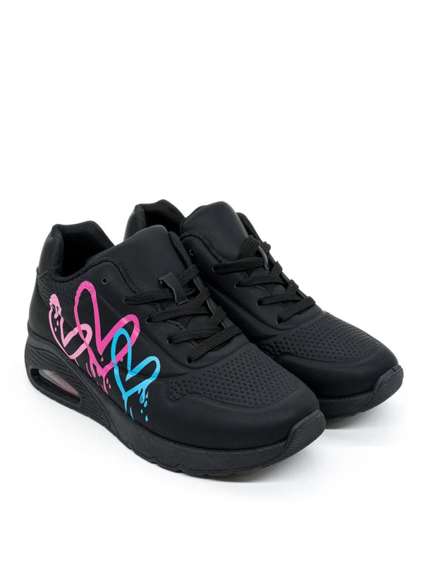 Stylische Sneaker mit Graffiti - Design – in großen Größen von CurvyRausch. Stylische Plus Size Fashion für kurvige Frauen.
